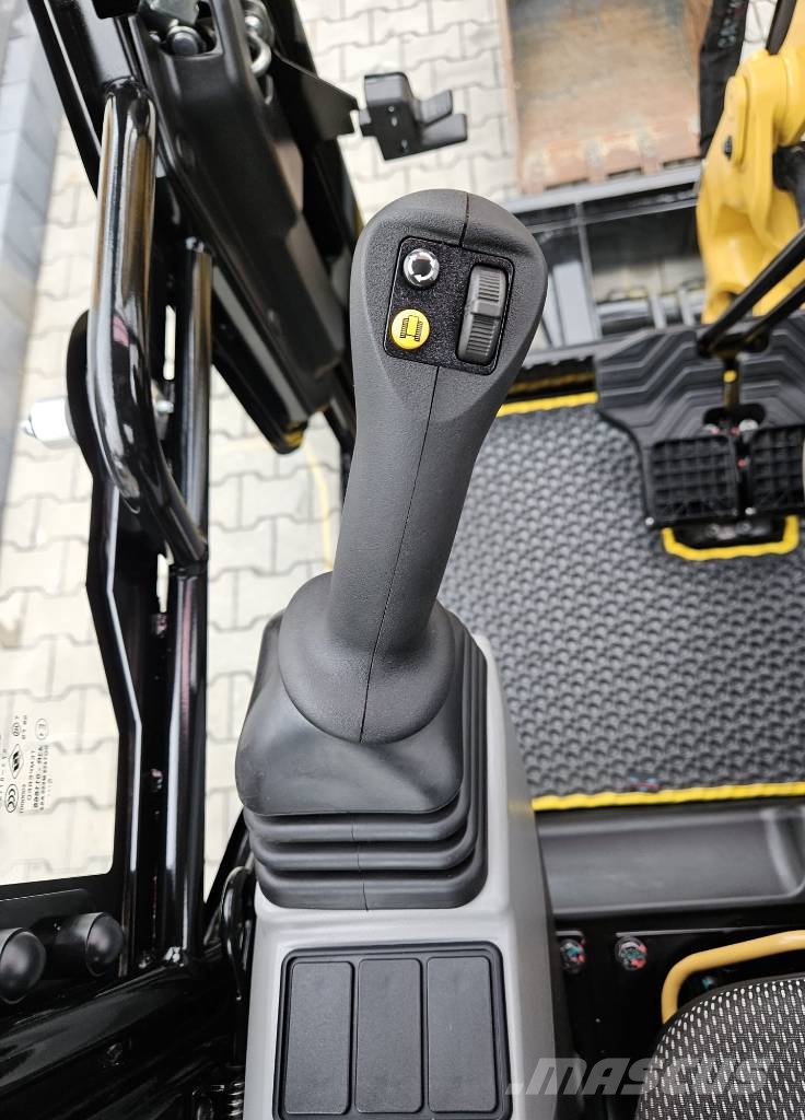 CAT 302.7 CR Minikaivukoneet < 7t