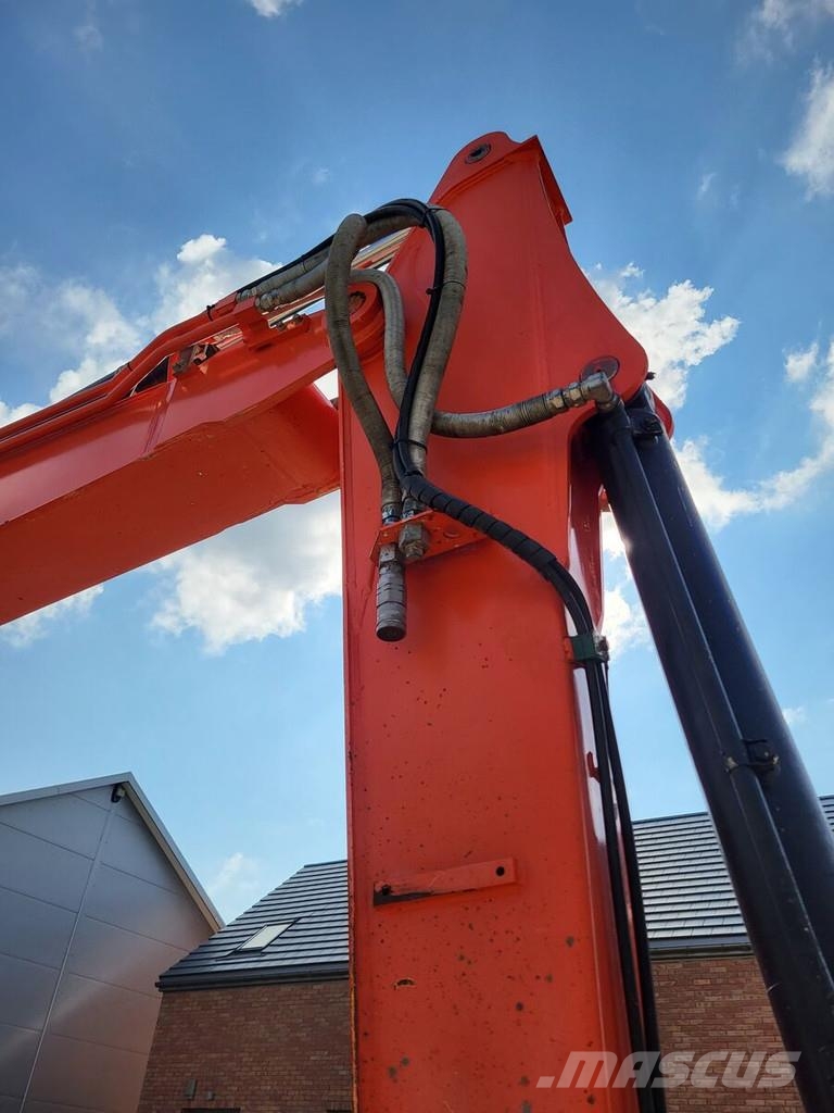 Kubota KX080-40 حفارات صغيرة أقل من 7 طن (حفارات صغيرة)