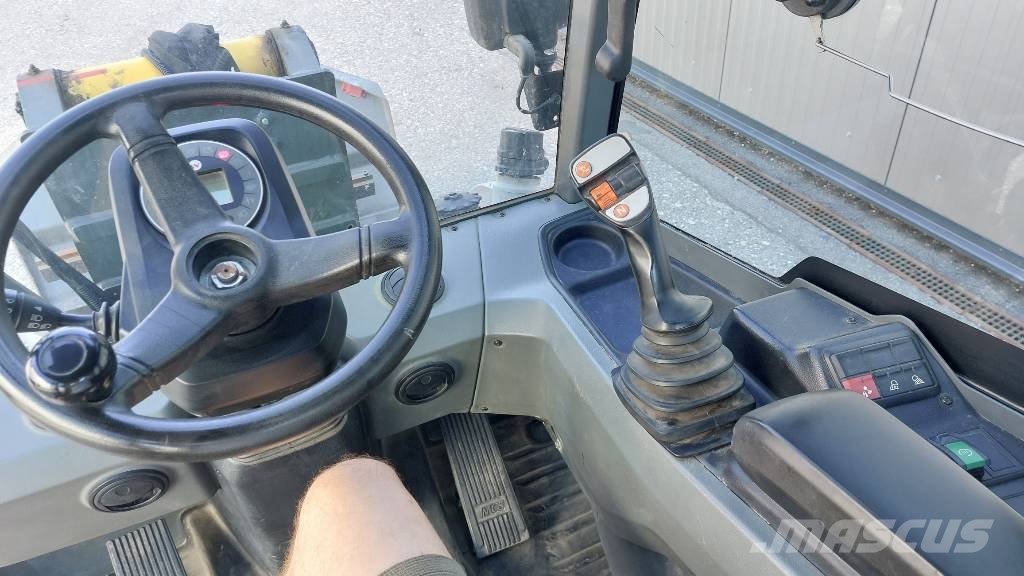 Kramer 5035 / 2x stock Wielladers