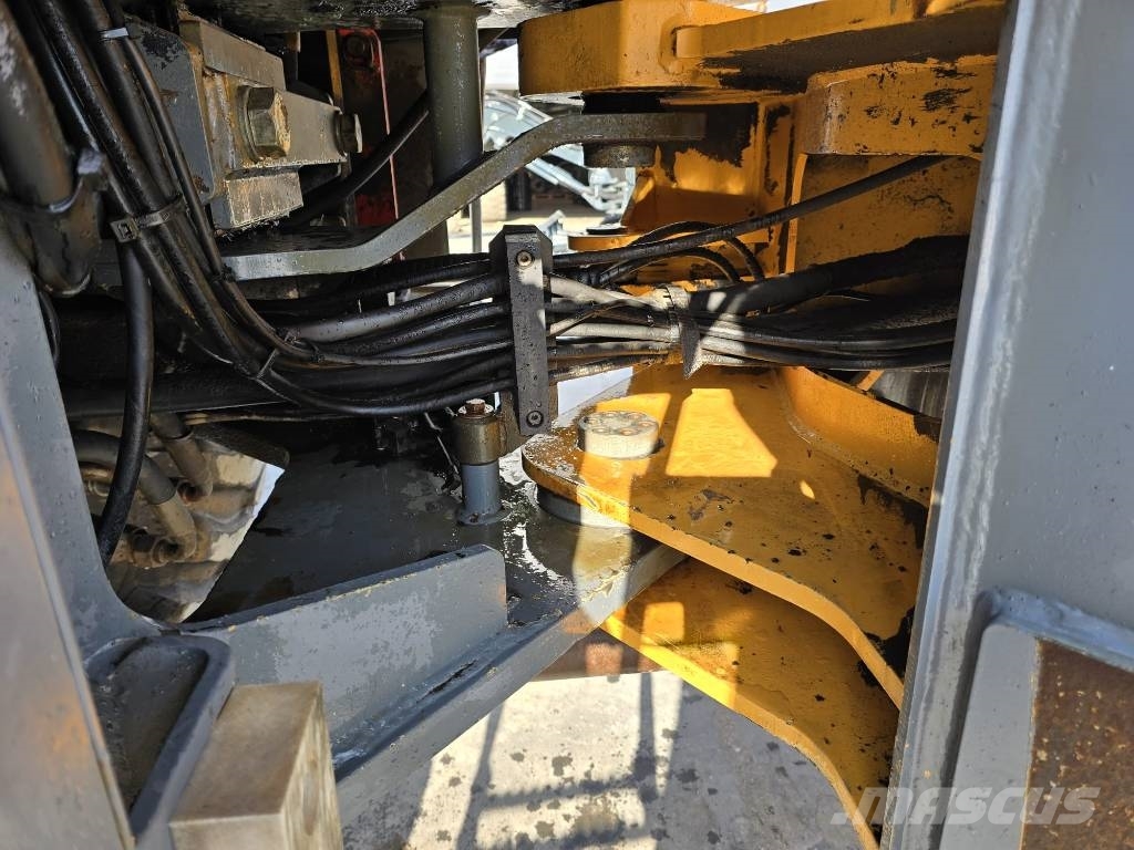 Liebherr L522 轮式装载机