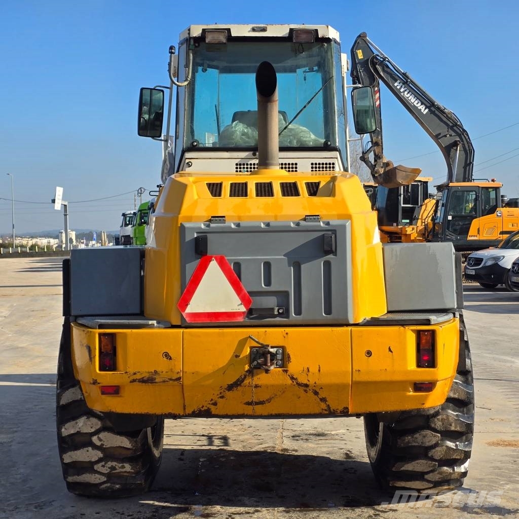Liebherr L522 轮式装载机