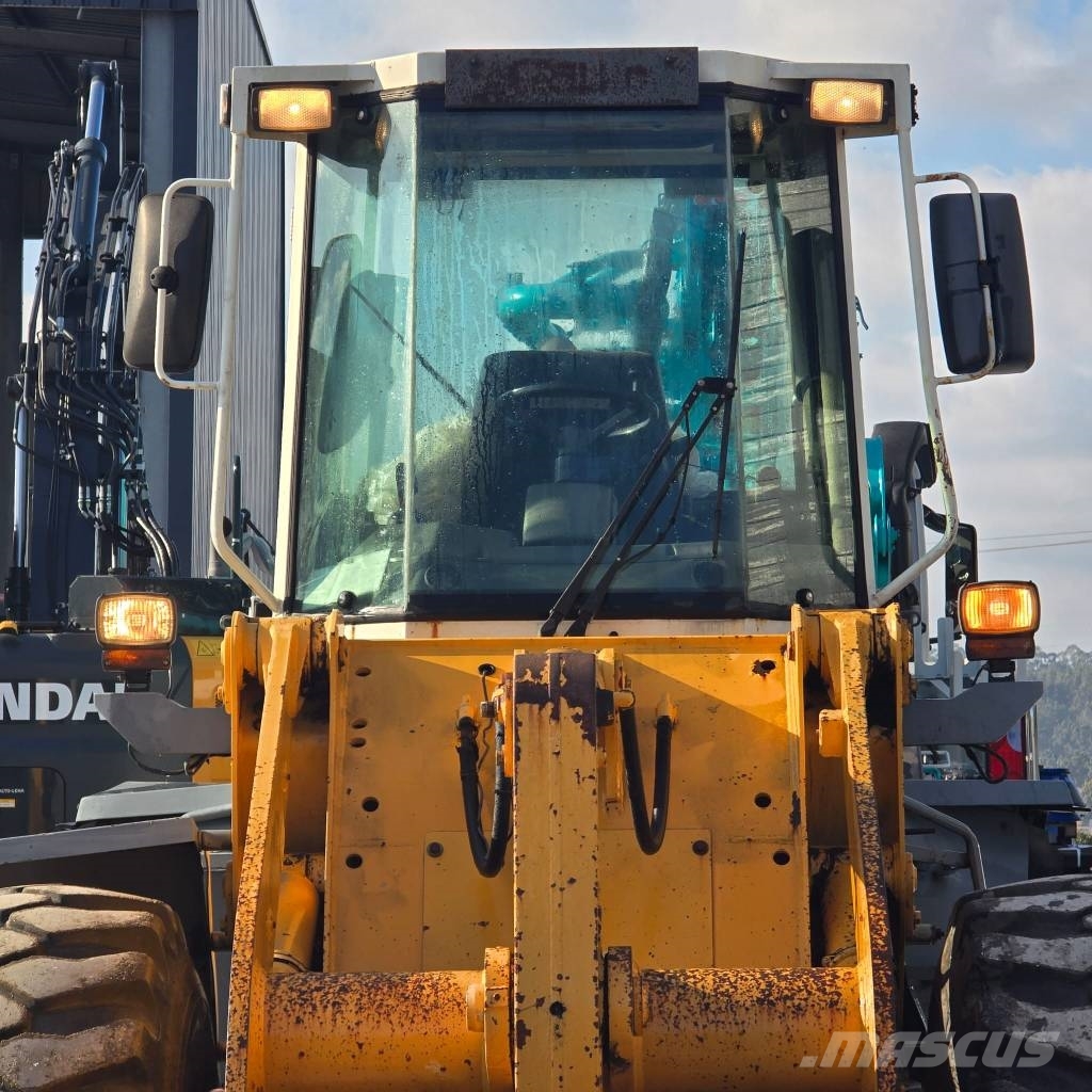 Liebherr L522 轮式装载机