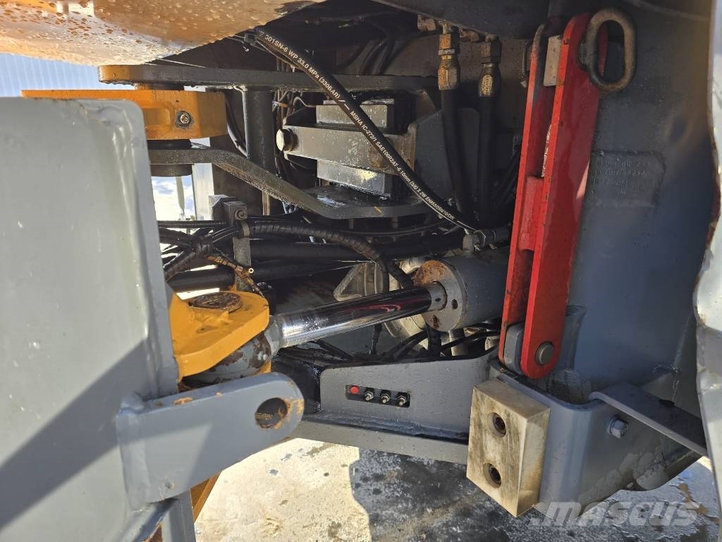 Liebherr L522 轮式装载机