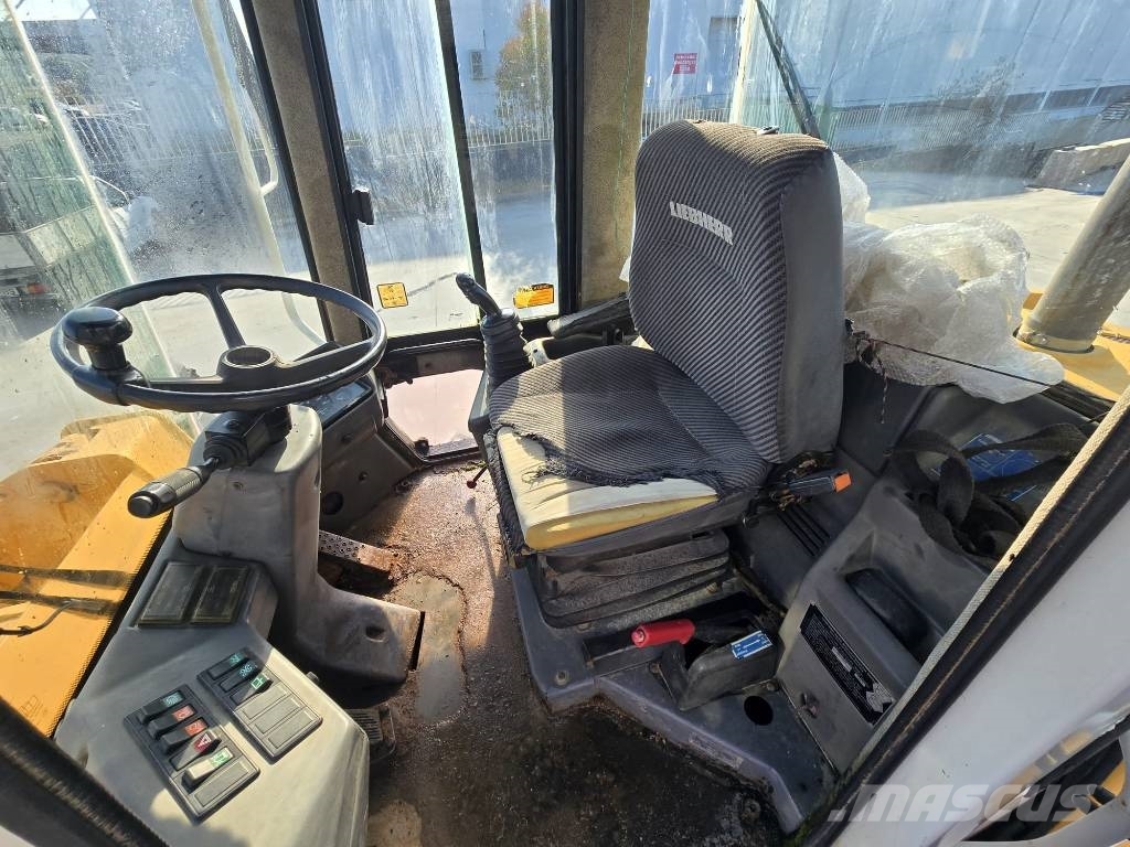 Liebherr L522 轮式装载机