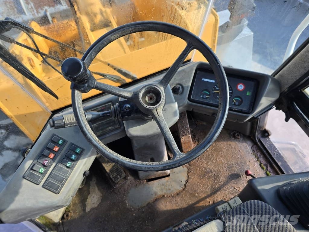 Liebherr L522 轮式装载机