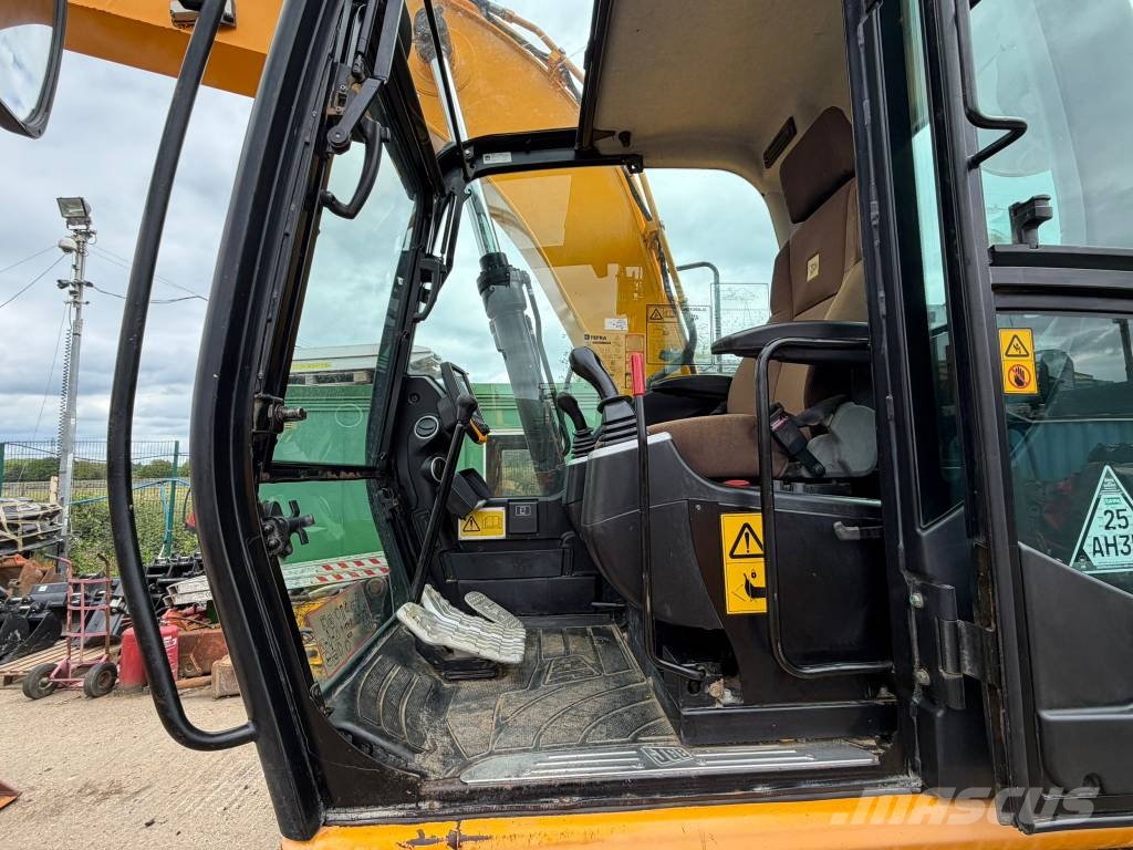 JCB JS 130 LC Excavadoras sobre orugas