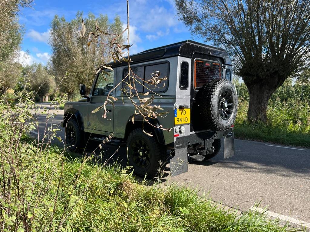 Land Rover Defender 90 Grey X Tech Fashion Grey 2013 Voiture