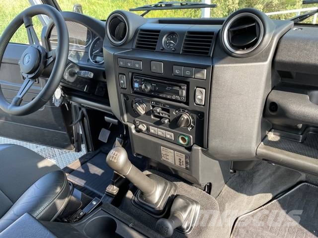 Land Rover Defender 90 Grey X Tech Fashion Grey 2013 Voiture