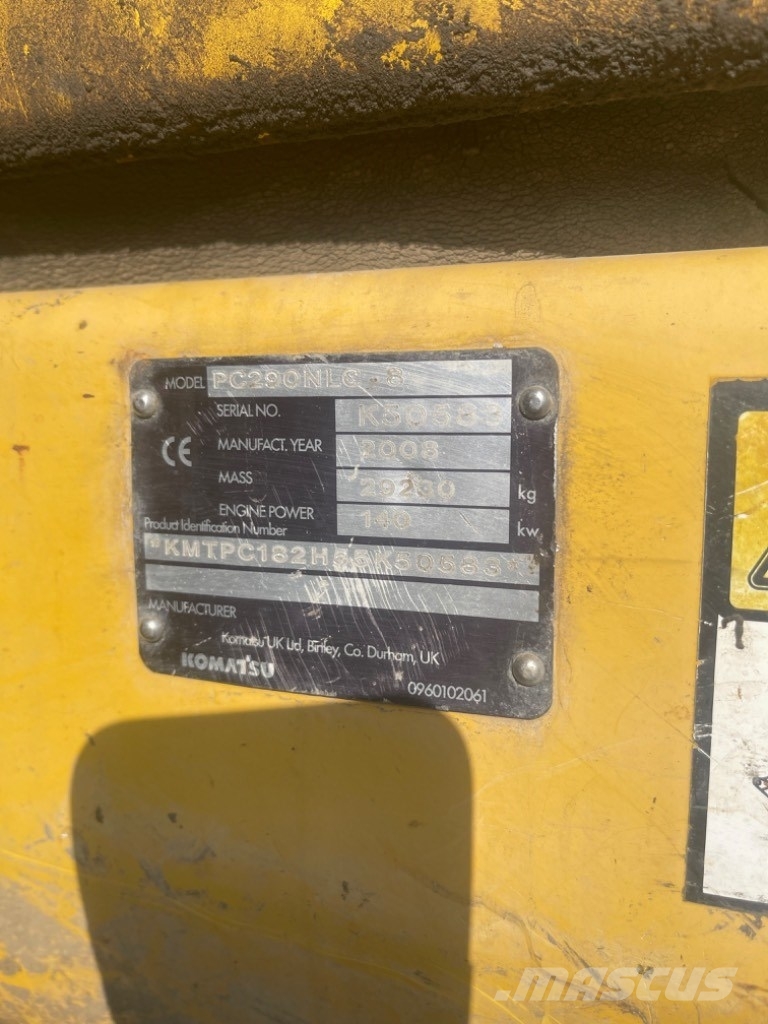 Komatsu PC 290 NLC-8 حفارات زحافة