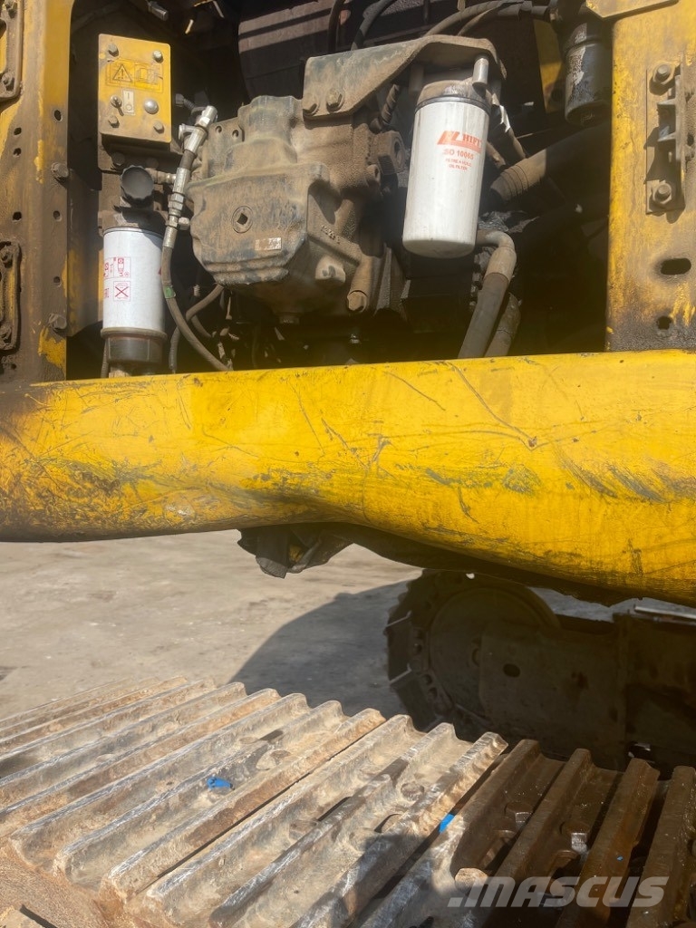 Komatsu PC 290 NLC-8 حفارات زحافة