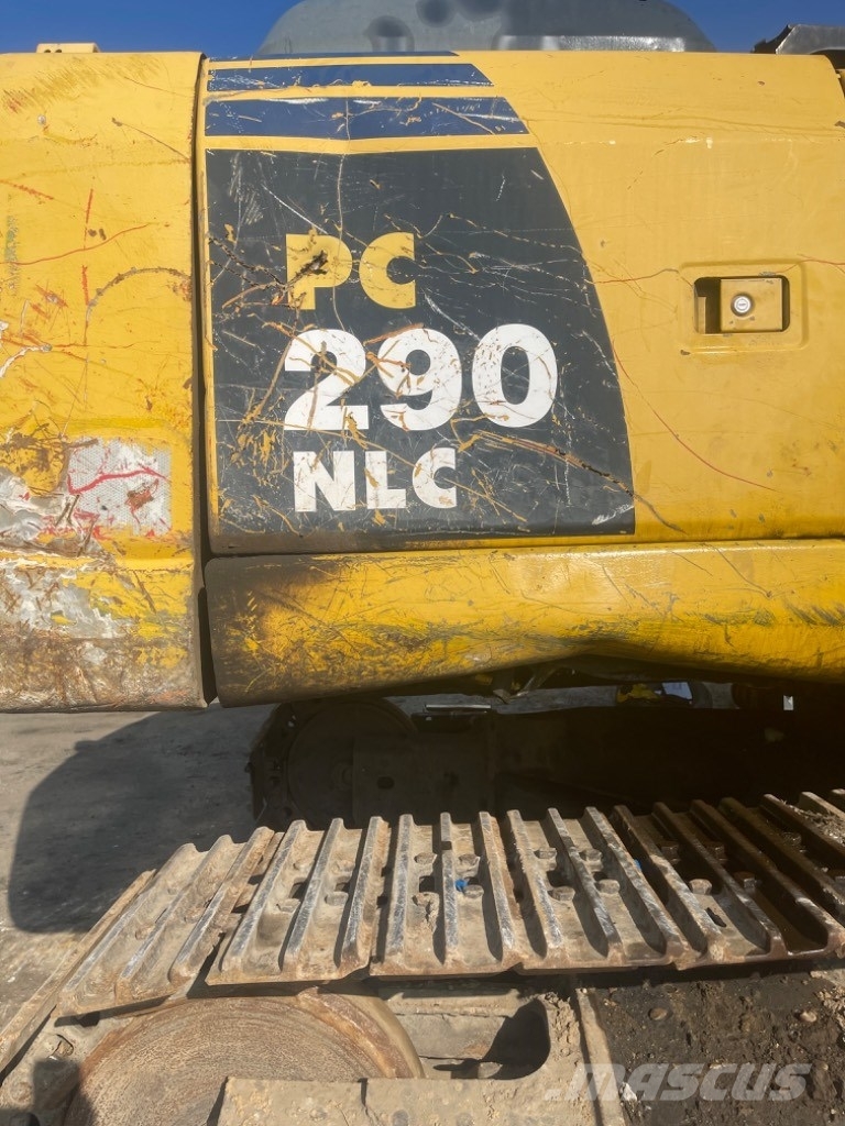 Komatsu PC 290 NLC-8 حفارات زحافة