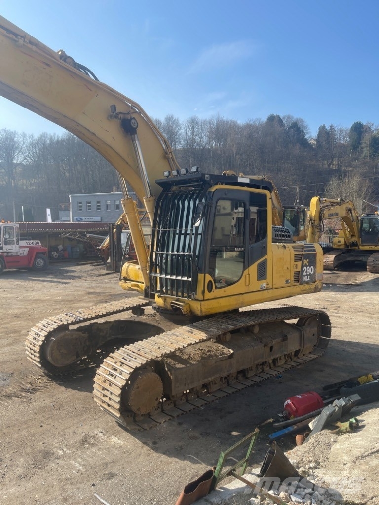 Komatsu PC 290 NLC-8 حفارات زحافة
