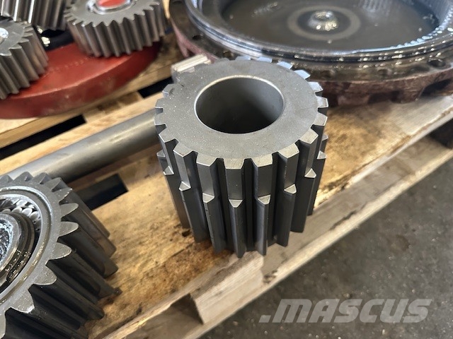 Volvo EC 700 B finał drive parts complet Transmissie