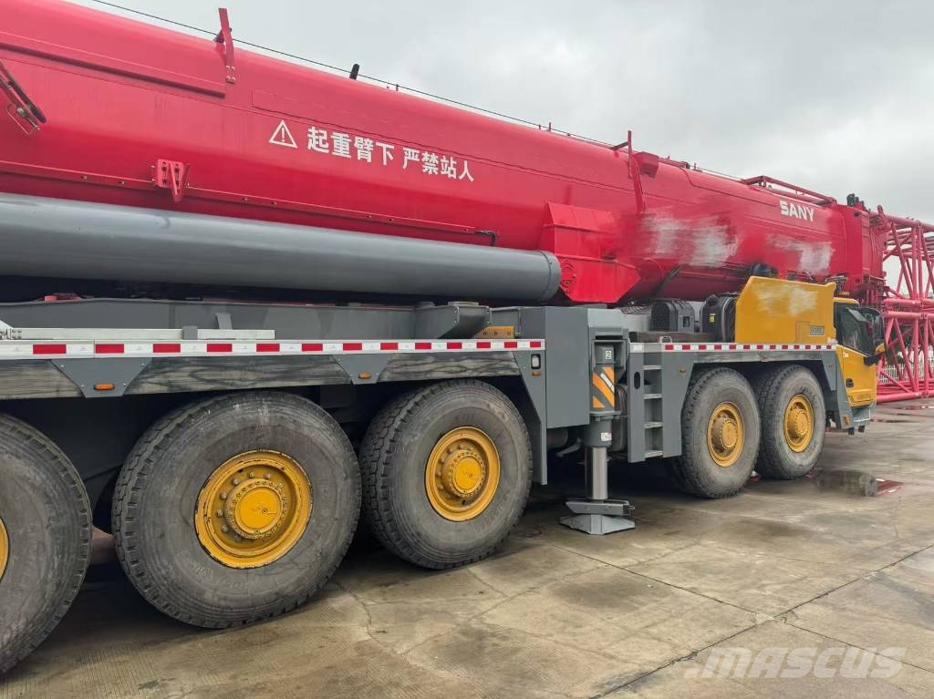 Sany SAC9000C8-8 All terrain cranes