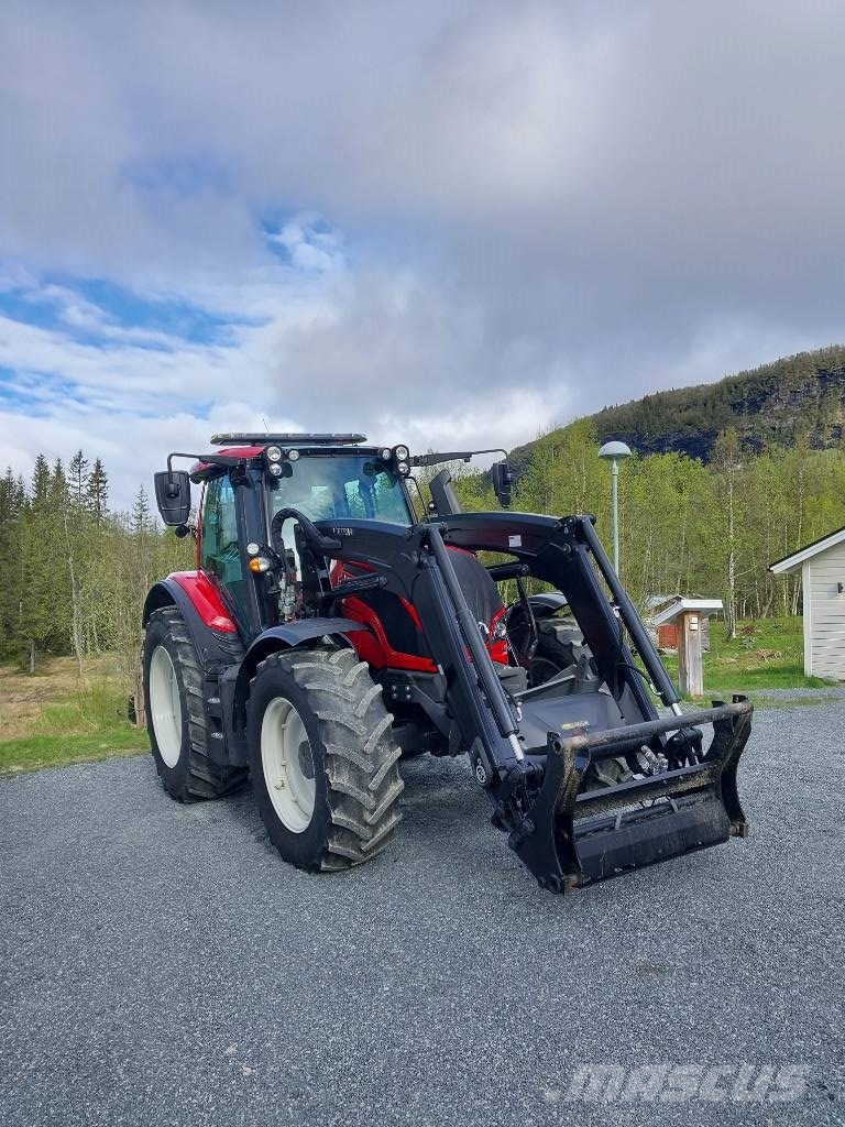 Valtra N 134 A Tractoren
