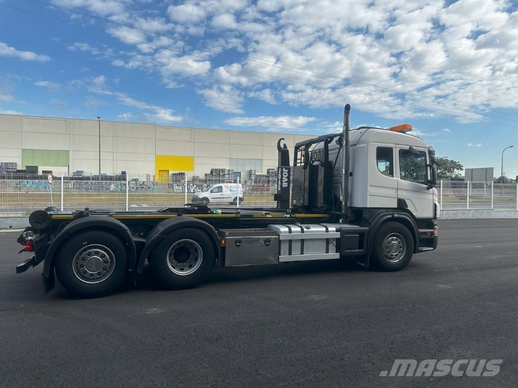 Scania P 400 equipo gancho marca JOAB tipo L 2 Lanový nosič kontajnerov