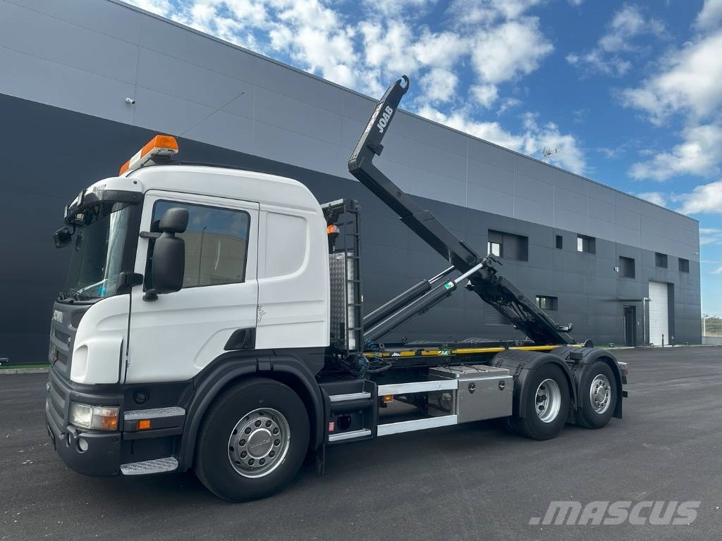 Scania P 400 equipo gancho marca JOAB tipo L 2 Lanový nosič kontajnerov