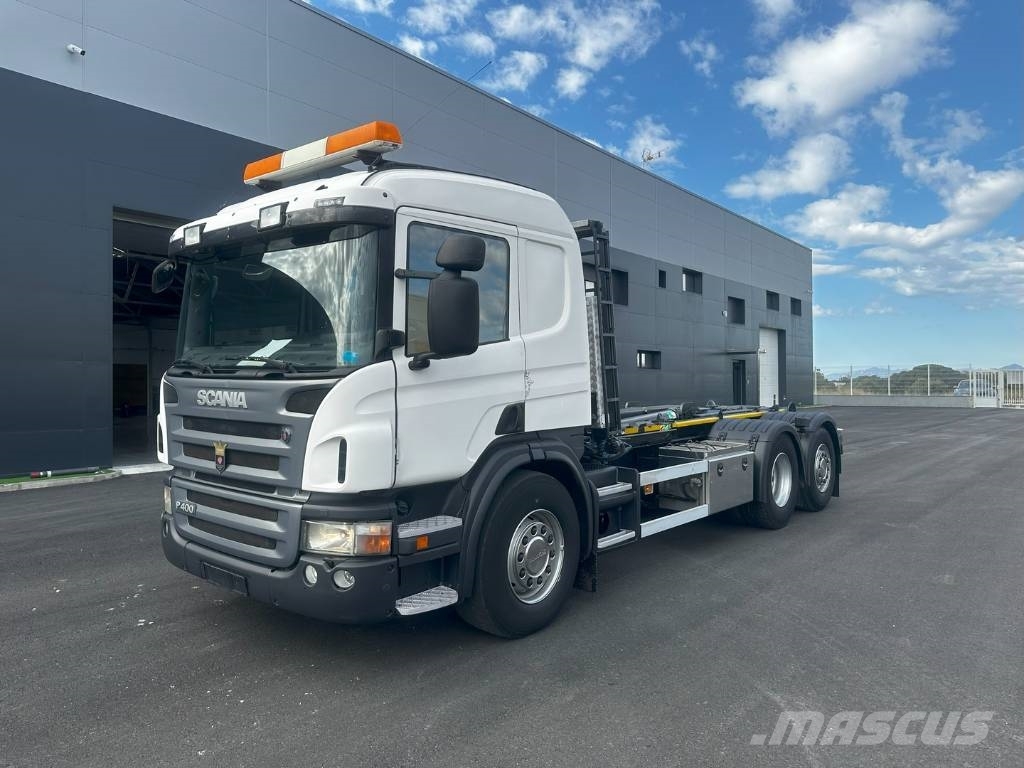 Scania P 400 equipo gancho marca JOAB tipo L 2 Lanový nosič kontajnerov