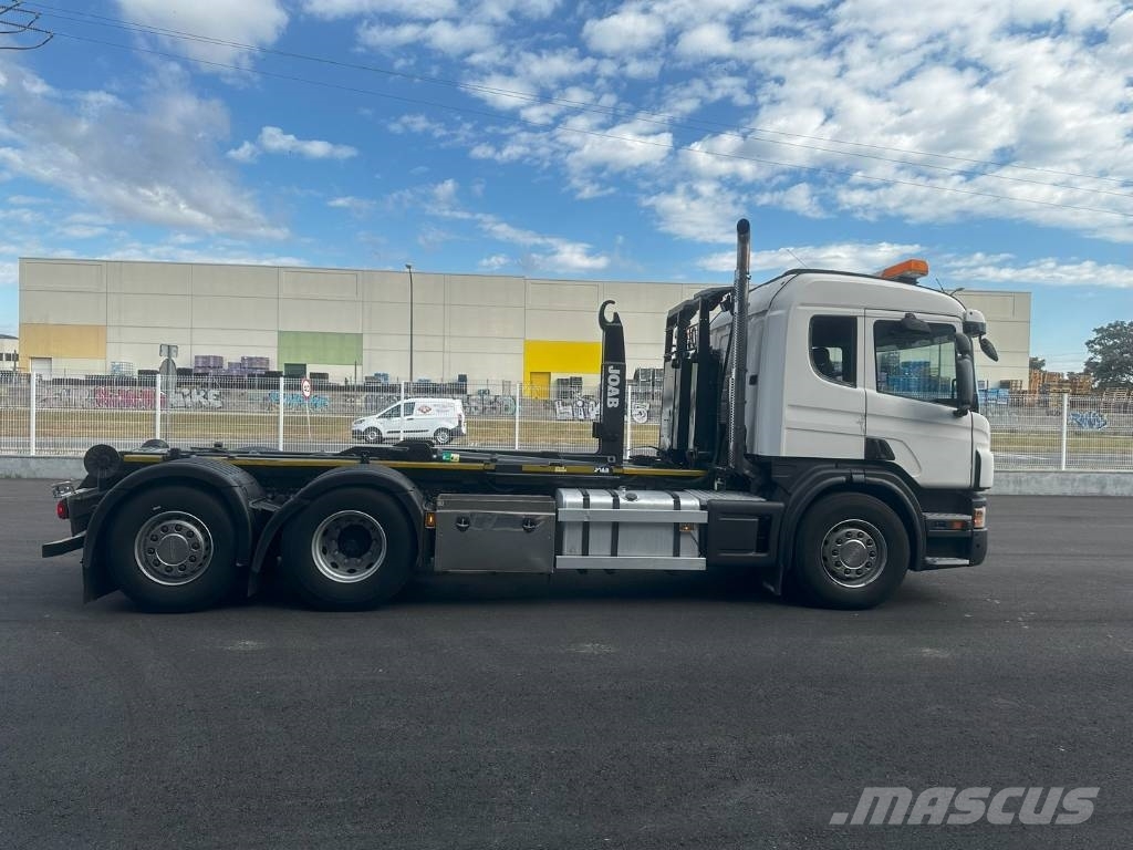 Scania P 400 equipo gancho marca JOAB tipo L 2 Lanový nosič kontajnerov