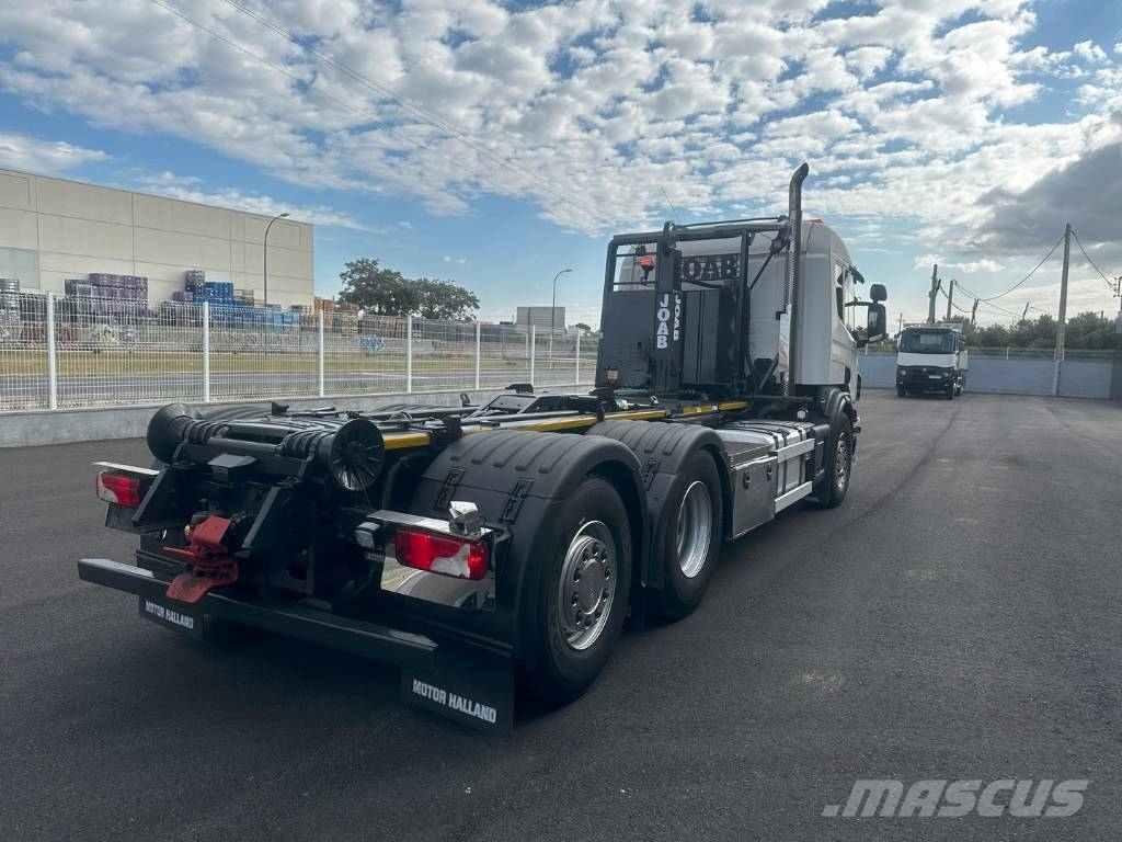 Scania P 400 equipo gancho marca JOAB tipo L 2 Lanový nosič kontajnerov