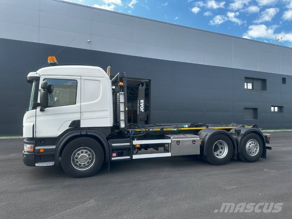 Scania P 400 equipo gancho marca JOAB tipo L 2 Lanový nosič kontajnerov