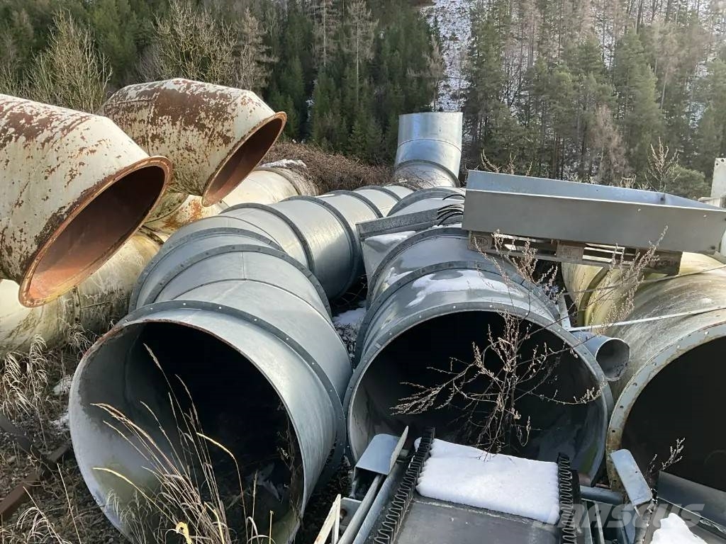  Lüftungsrohre Stahl, teilweise verzinkt Other components