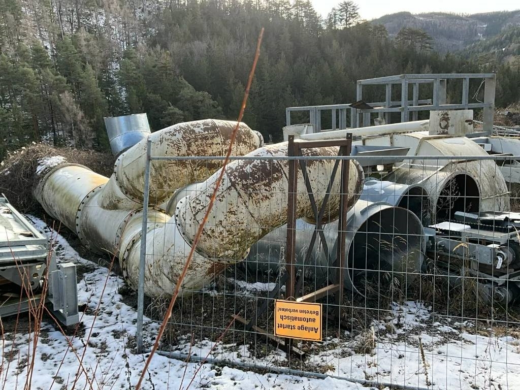  Lüftungsrohre Stahl, teilweise verzinkt Other components