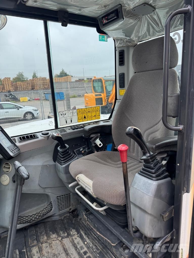 Bobcat E85 (11535) Средни екскаватори 7т - 12т