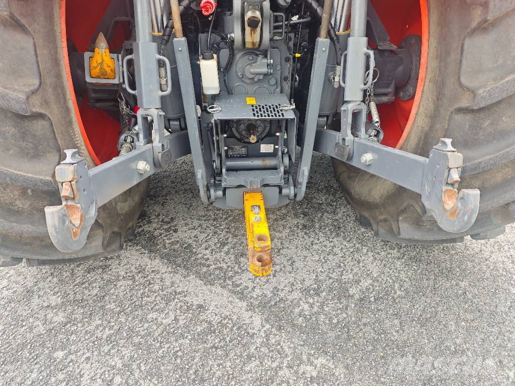 Kubota M7-173 STANDARD Traktorit