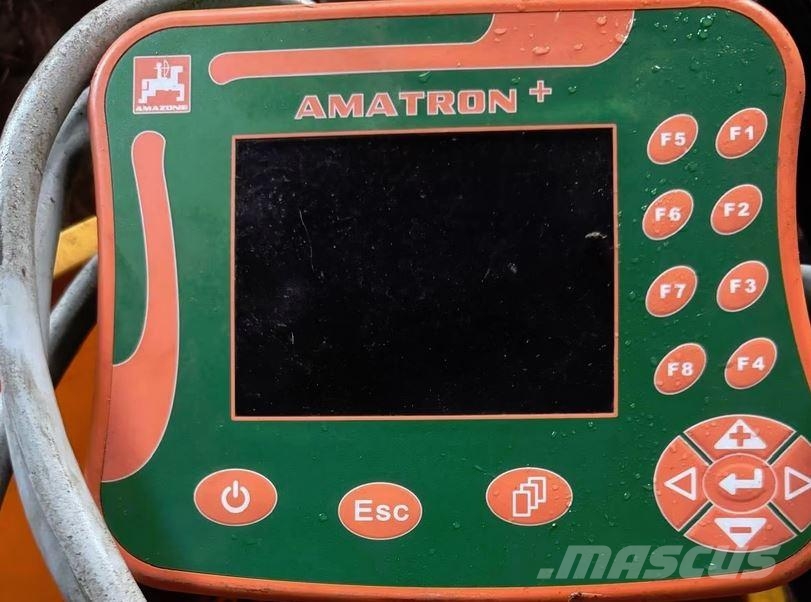 Amazone EDX 9000-TC Mechanické sejačky