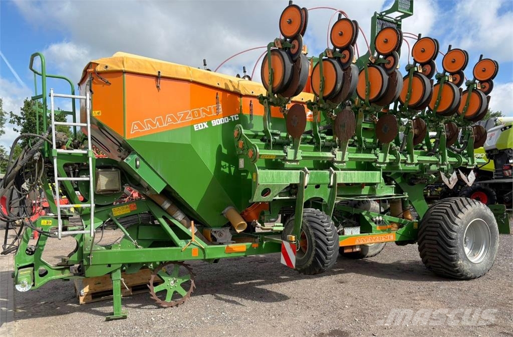 Amazone EDX 9000-TC Mechanické sejačky
