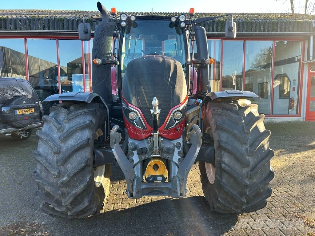 Valtra T234A Traktorer