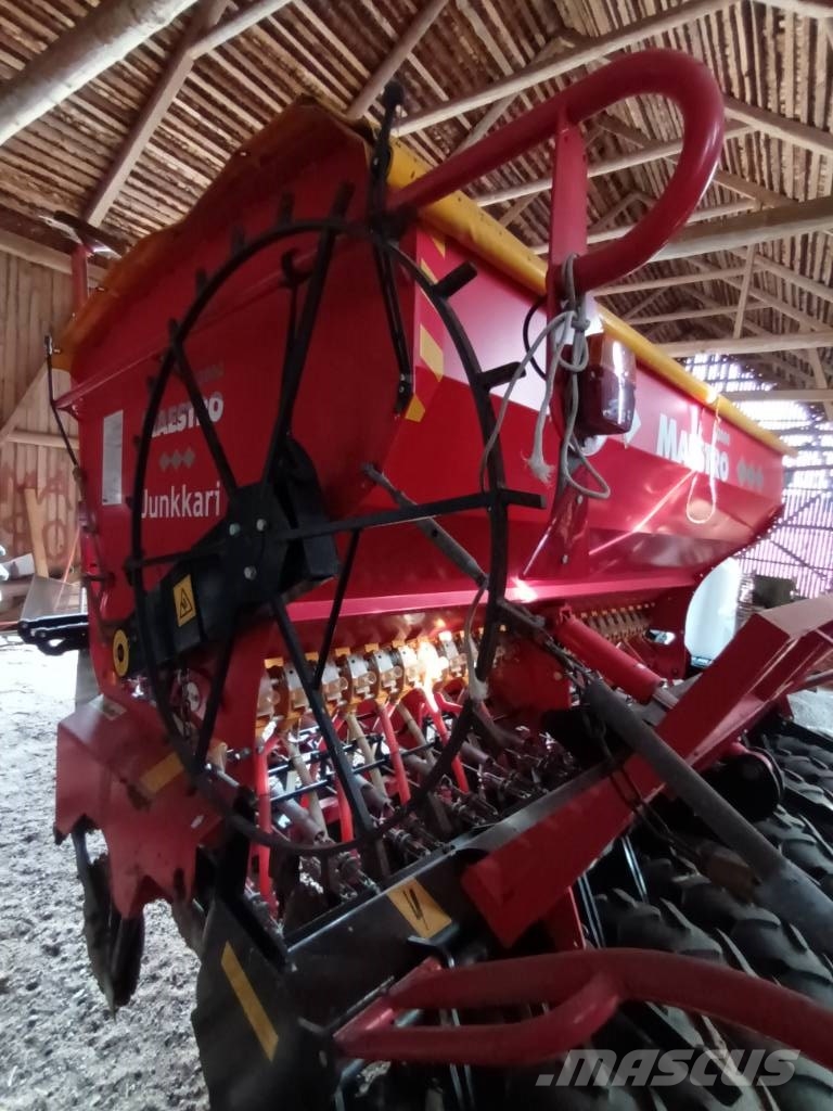 Junkkari 3000 Perforadoras combinadas