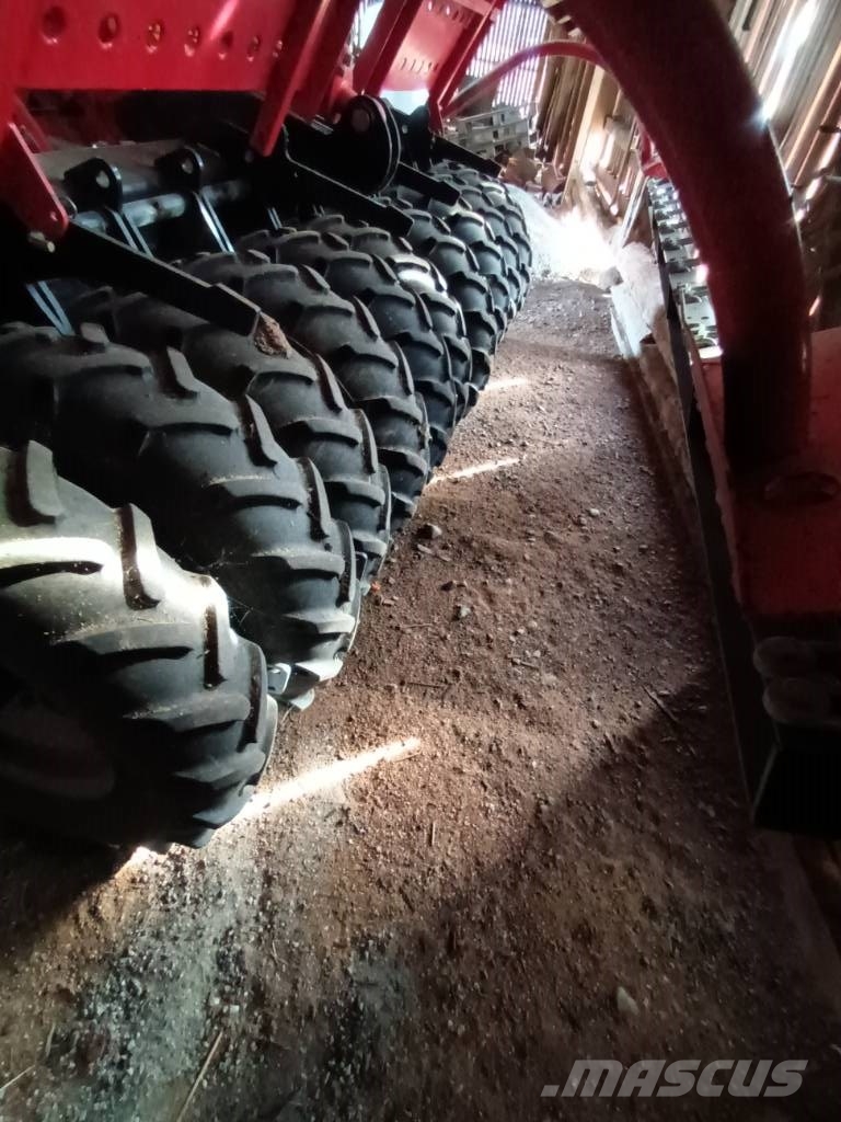 Junkkari 3000 Perforadoras combinadas