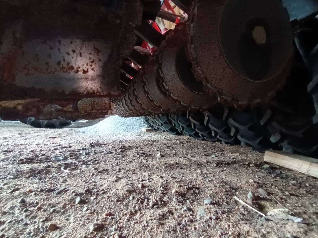 Junkkari 3000 Perforadoras combinadas