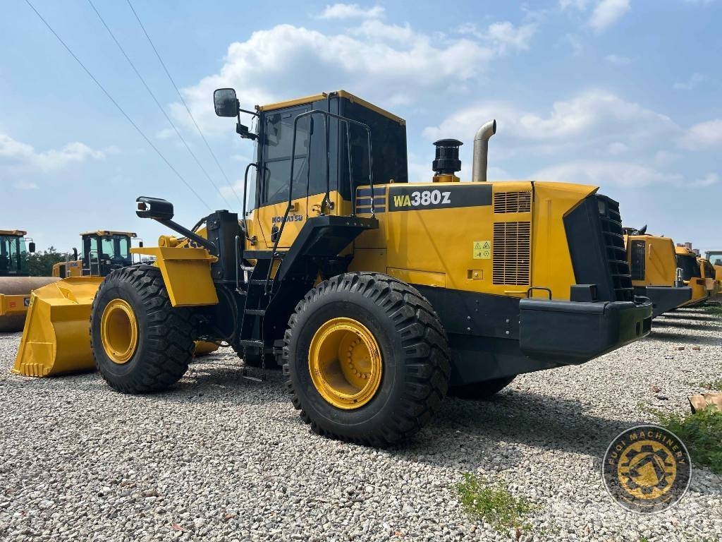 Komatsu WA 380z Pyöräkaivukoneet