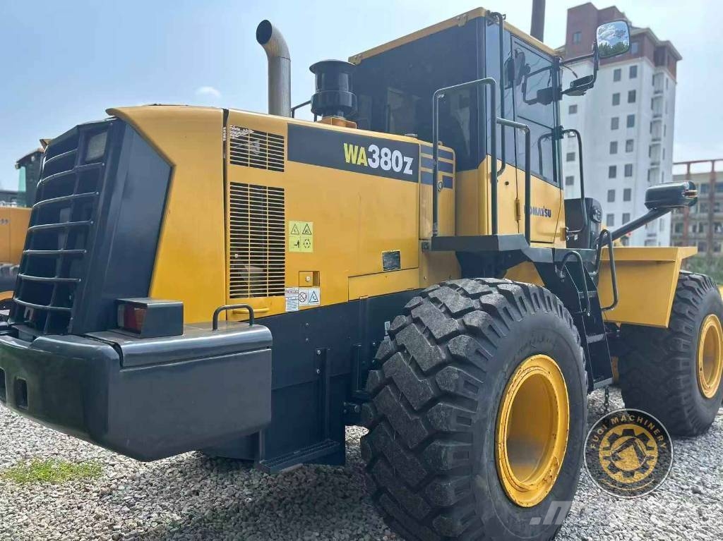 Komatsu WA 380z Pyöräkaivukoneet
