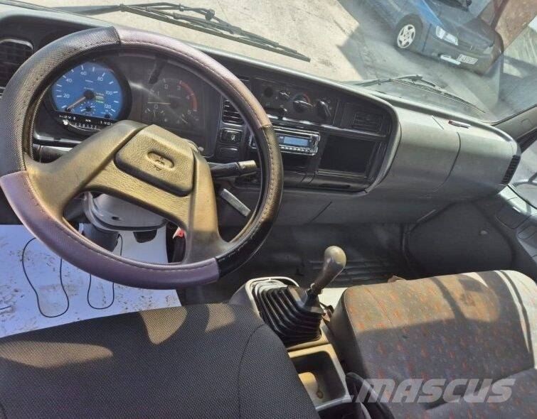 Mitsubishi CANTER شاحنات لوادر