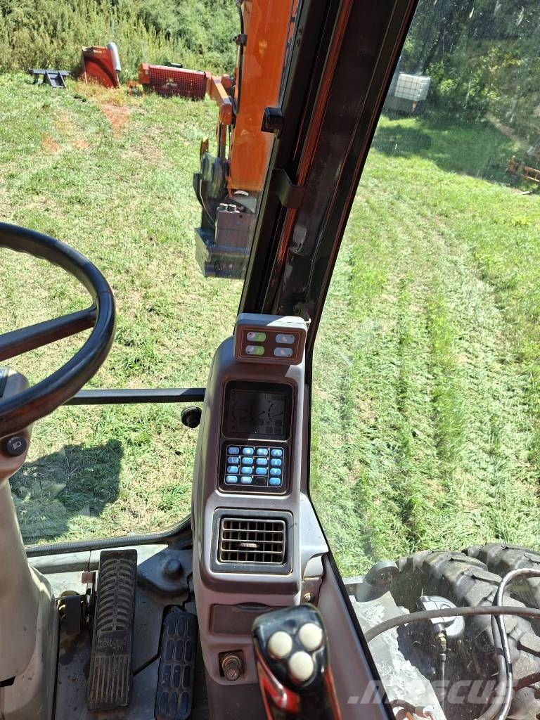 Komatsu PW 160-7 Wielgraafmachines