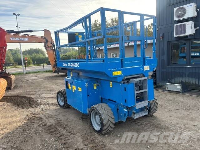 Genie GS 2669 رافعات مقصية الشكل