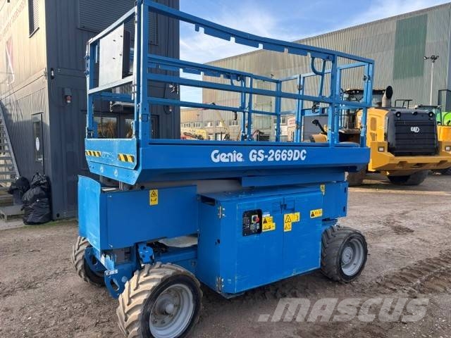 Genie GS 2669 رافعات مقصية الشكل