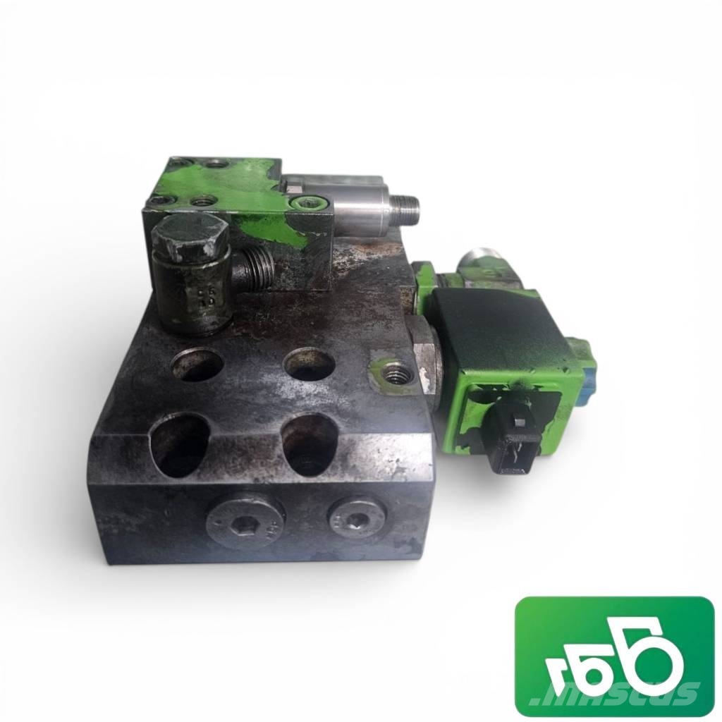 Merlo P 40.7 Hydraulic Cylinder Lock 08394703043501B 底盤和懸架