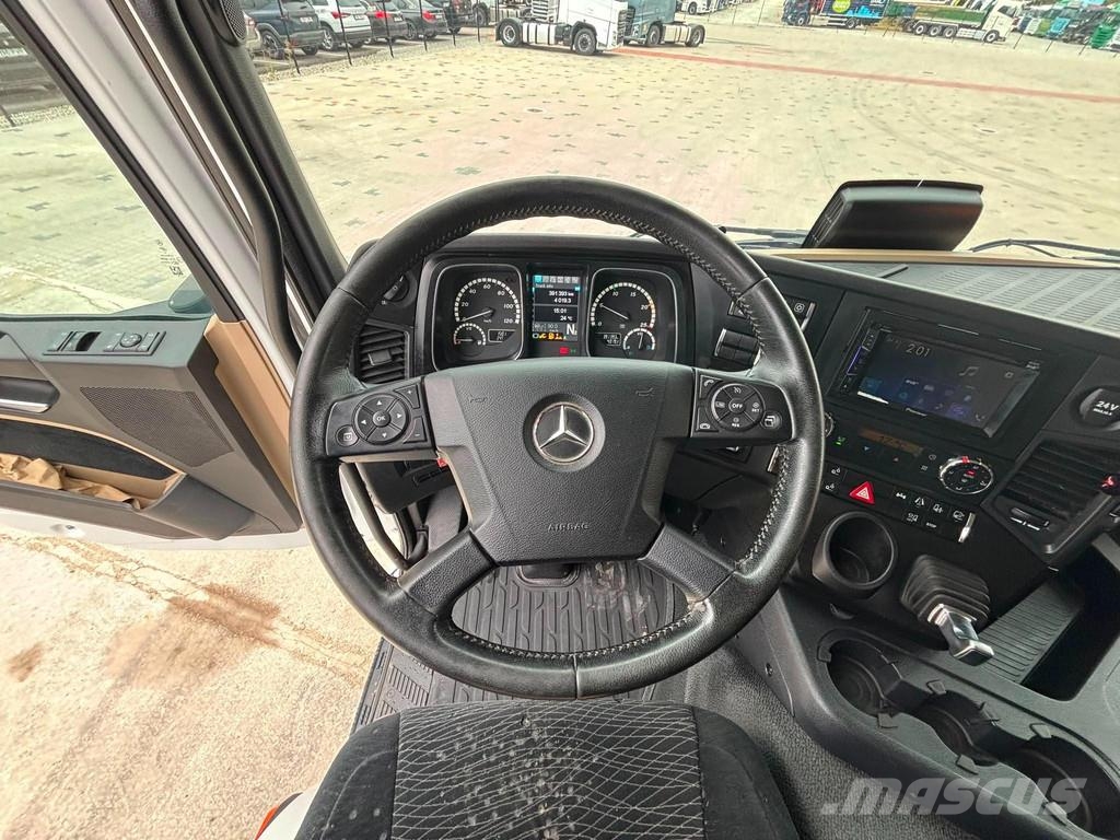 Mercedes-Benz Actros 2546 6x2*4 BOX L=8338 mm Camiones de ganado