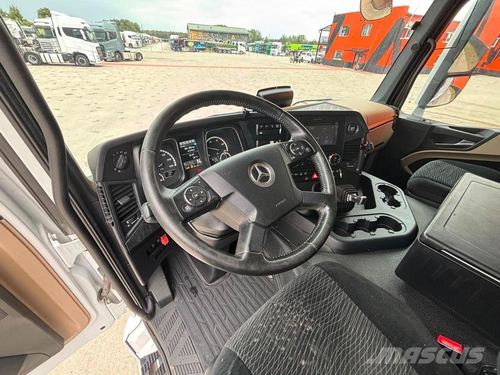 Mercedes-Benz Actros 2546 6x2*4 BOX L=8338 mm Camiones de ganado