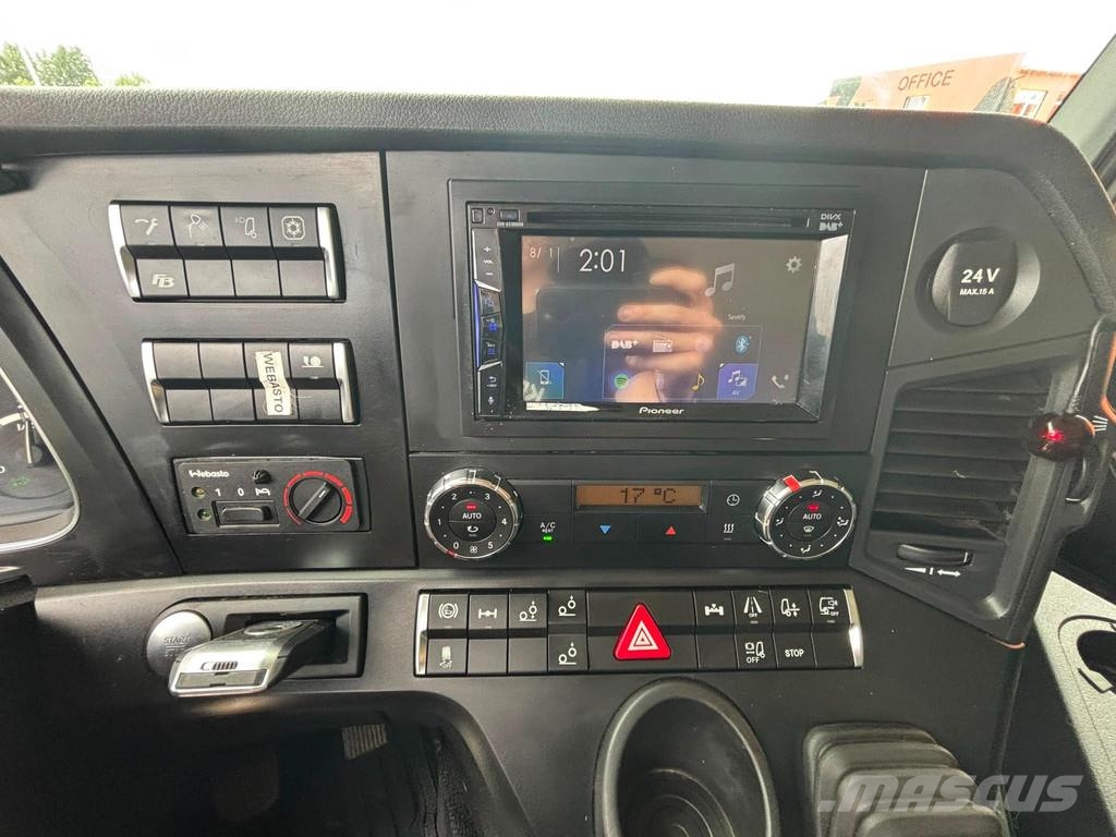 Mercedes-Benz Actros 2546 6x2*4 BOX L=8338 mm Camiones de ganado