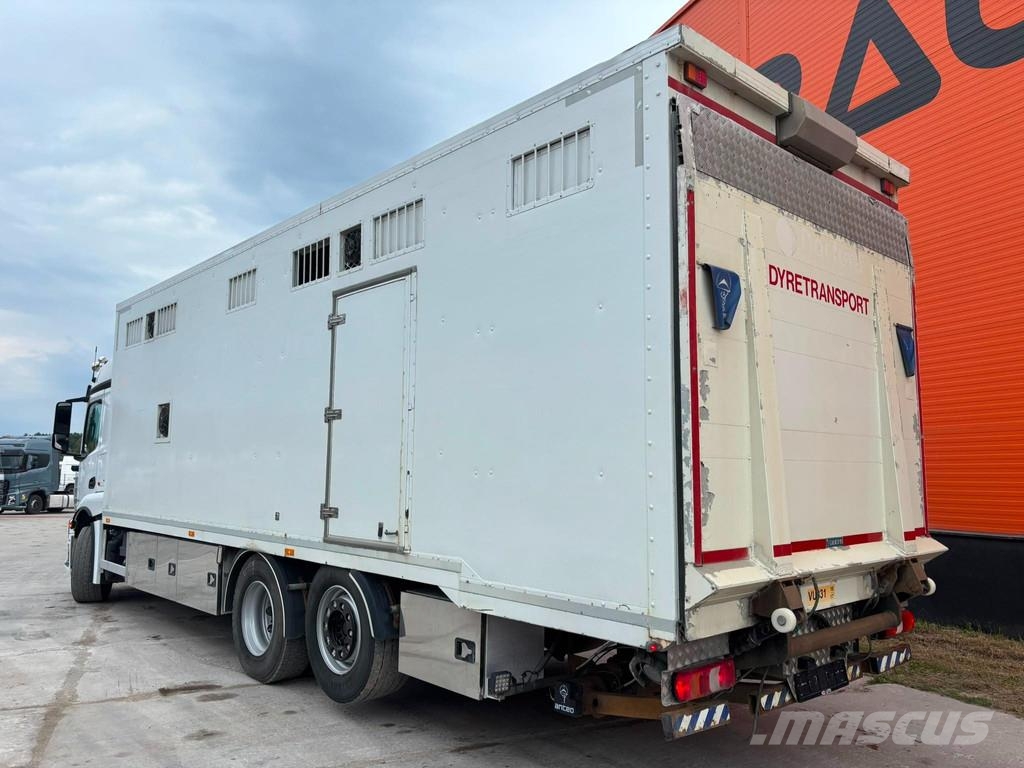 Mercedes-Benz Actros 2546 6x2*4 BOX L=8338 mm Camiones de ganado