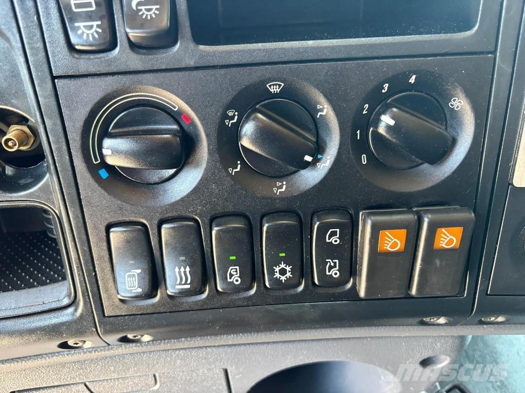 Scania R 480 6X2 + 3 PEDALS + STEERING AXLE + EURO 5 + AL Trasportatore per veicoli