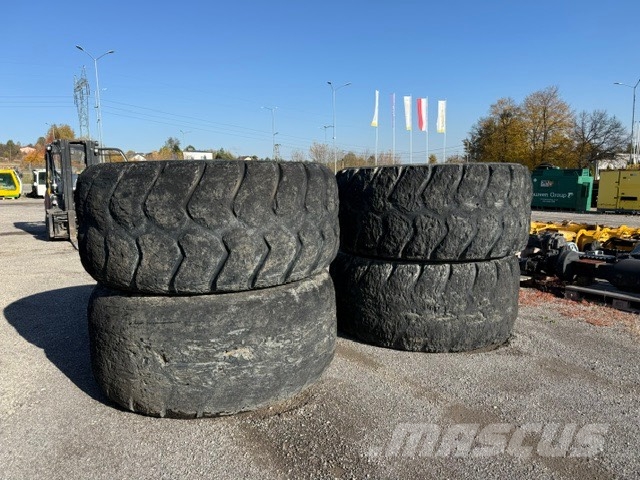 Volvo L 220 F USED WHEEL COMPLET 4 PCS 29.5-25 Gume, kolesa in platišča
