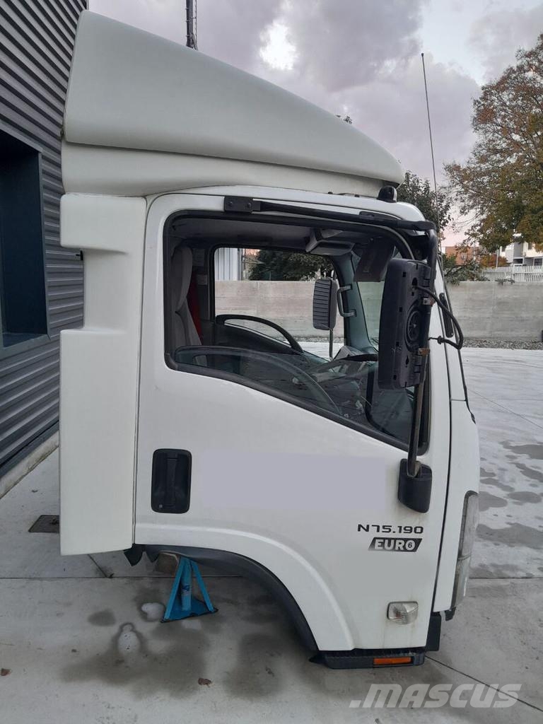 Isuzu WIDE 2040mm NPR NQR RH DRIVE 2008 -> EURO 5 EURO 6 Vezetőfülke és belső tartozékok