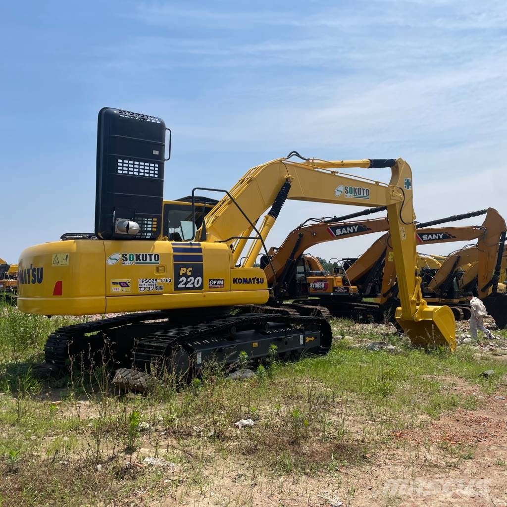 Komatsu PC 220-8 Гусеничні екскаватори